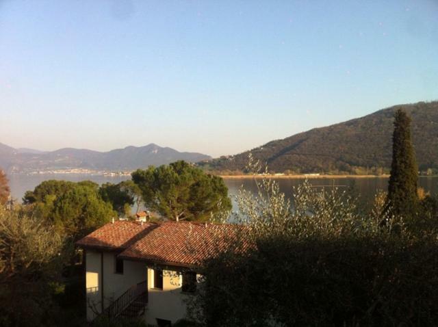 Sarnico Terrazza Sul Lago Di Iseo Exterior photo